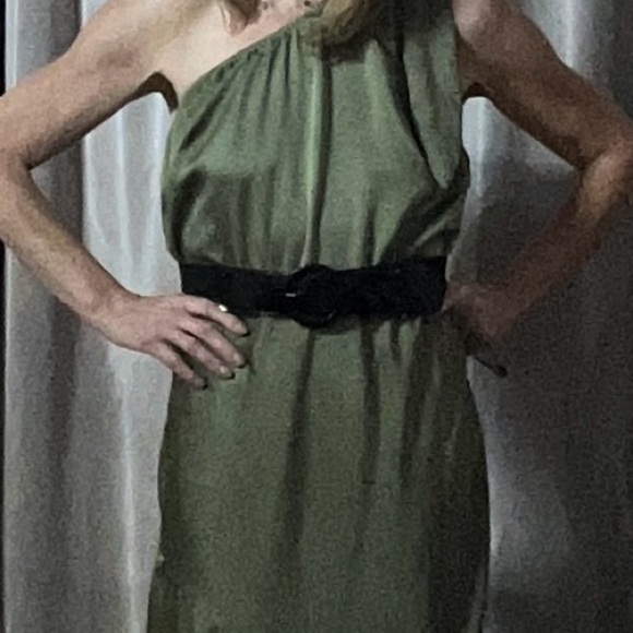 Green Asymmetrical Ruffled One-Shoulder Cocktail Dress - Picture 9 of 9